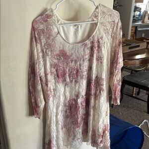 Woman’s short dress or top long sleeve sparkles